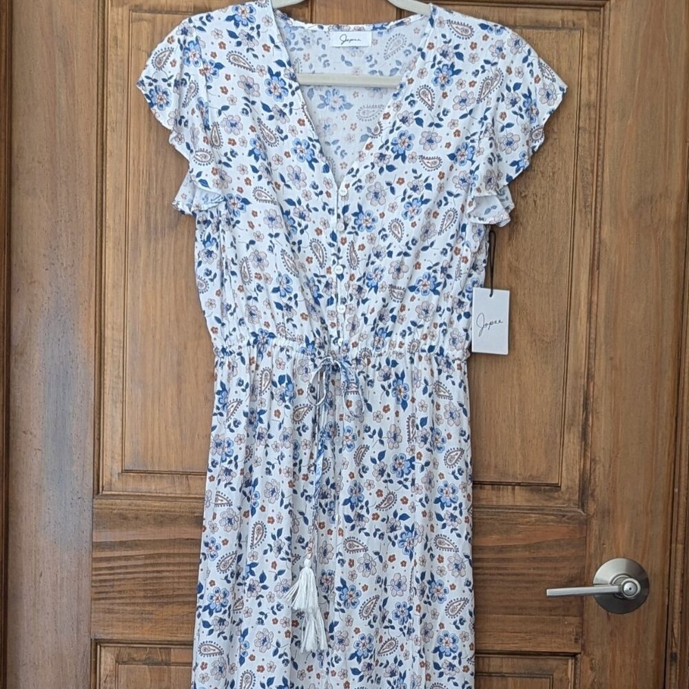 New Jaspna White Floral Print Hi Lo Cap Sleeve Maxi Dress. Size Medium.